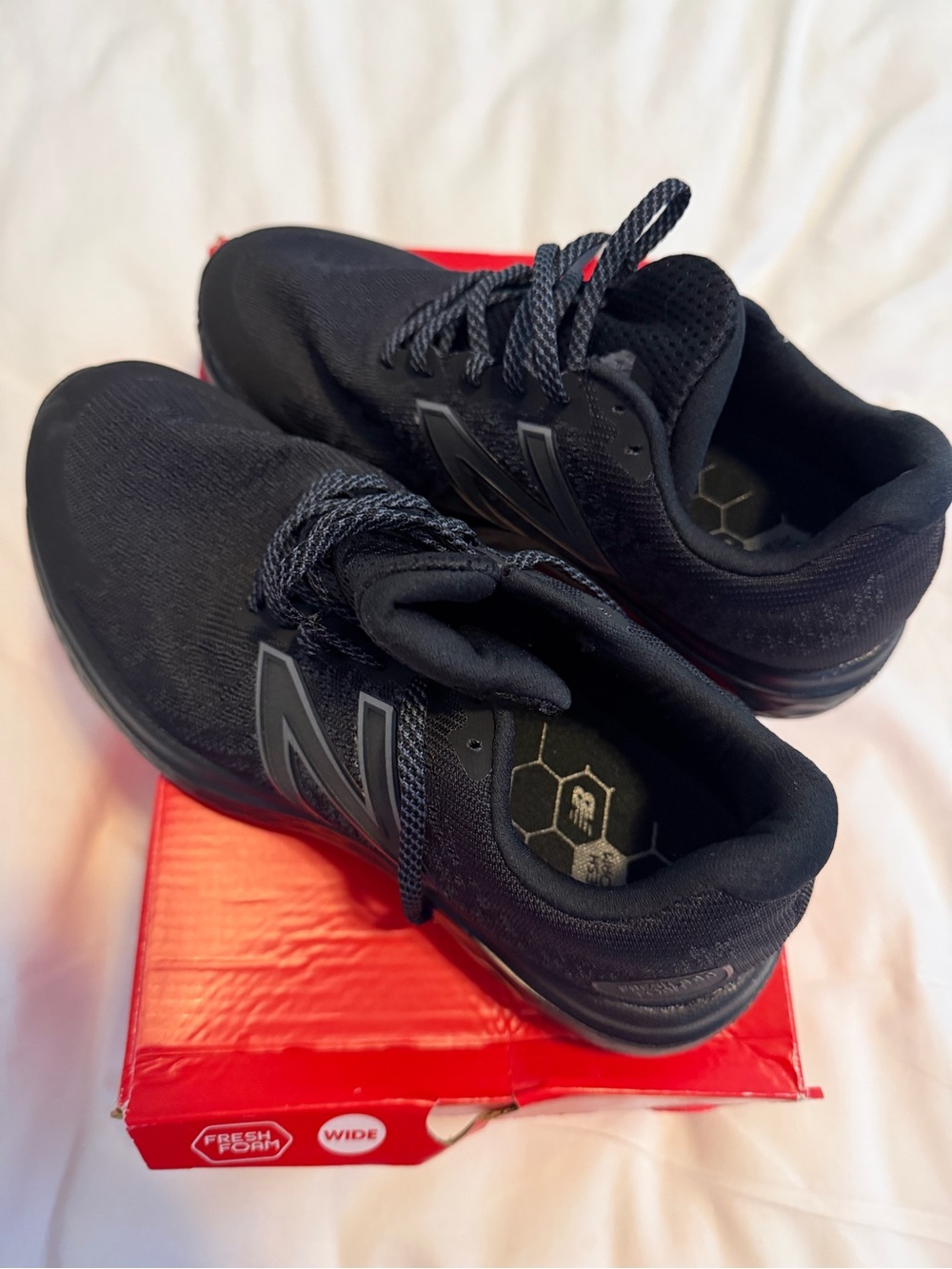 Men’s New Balance Size 7 wide Sneaker